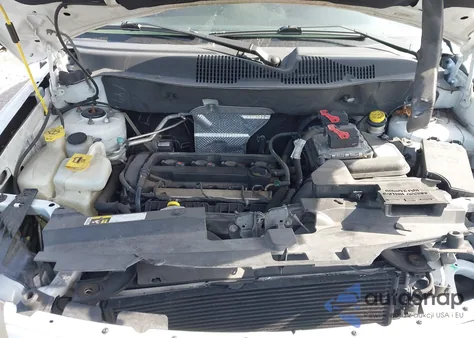 2015 Jeep Compass Sport z USA, uszkodzony, nr VIN 1C4NJCBA8FD219638